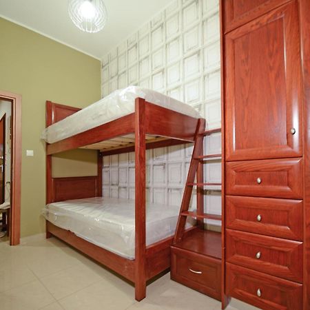 Mpoulakis Apt 98 Kíssamos Exteriör bild