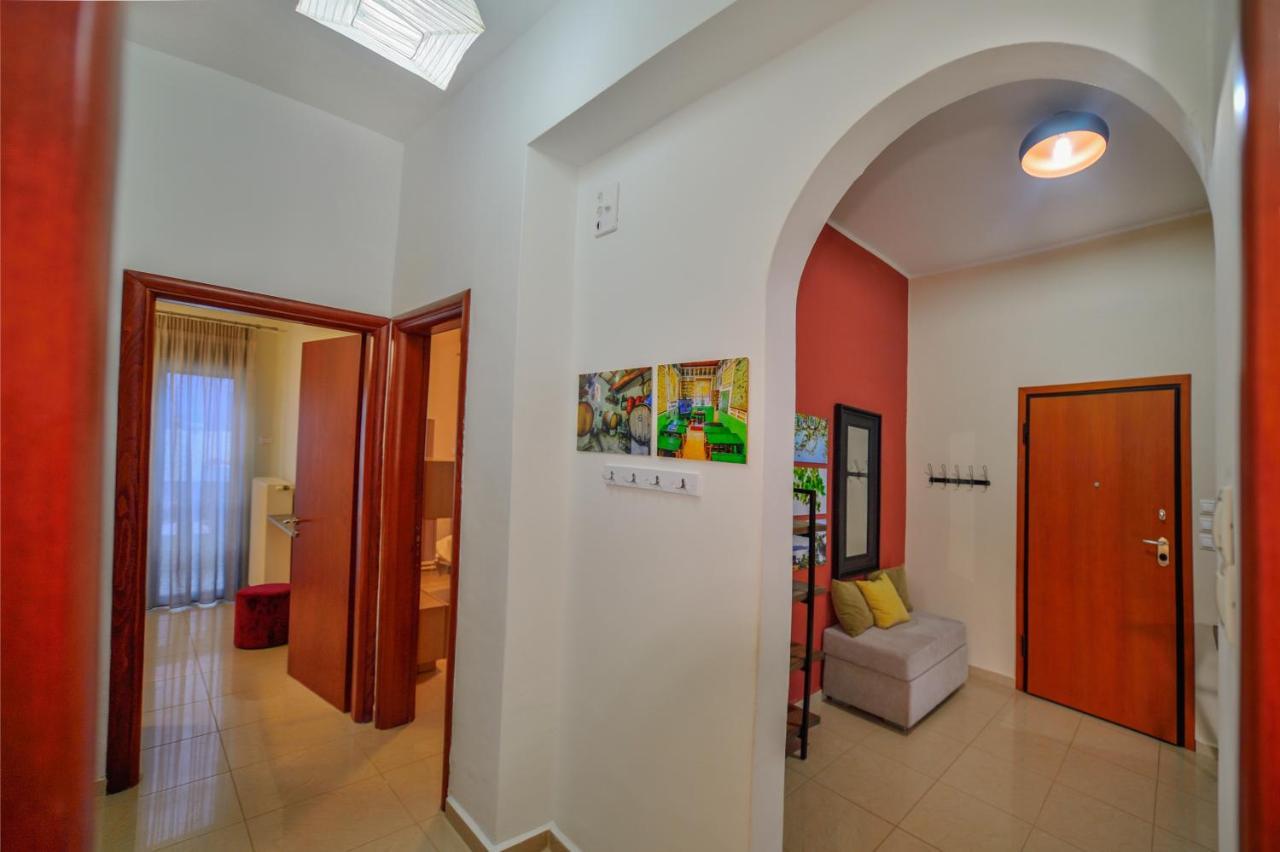 Mpoulakis Apt 98 Kíssamos Exteriör bild