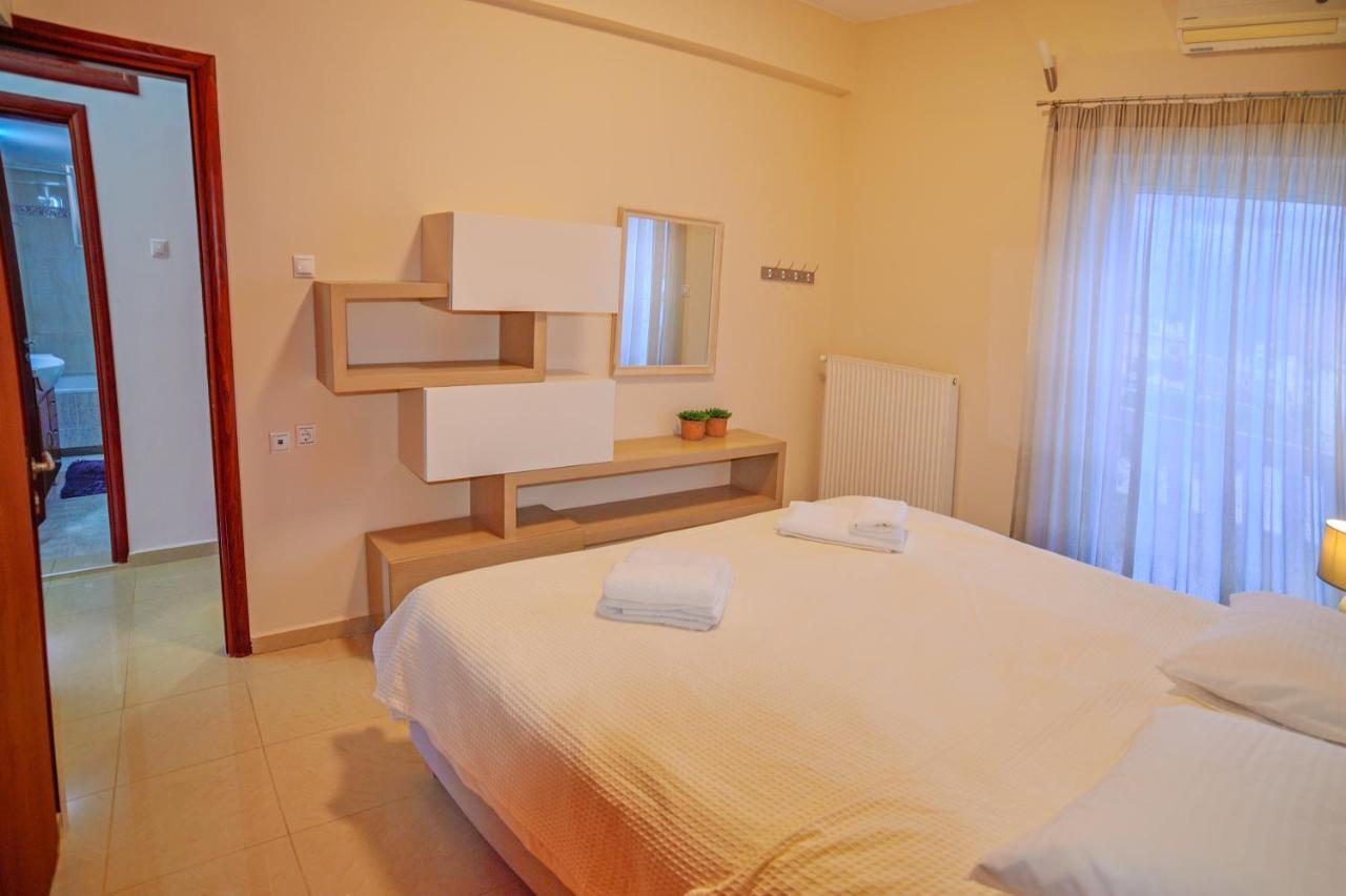 Mpoulakis Apt 98 Kíssamos Exteriör bild