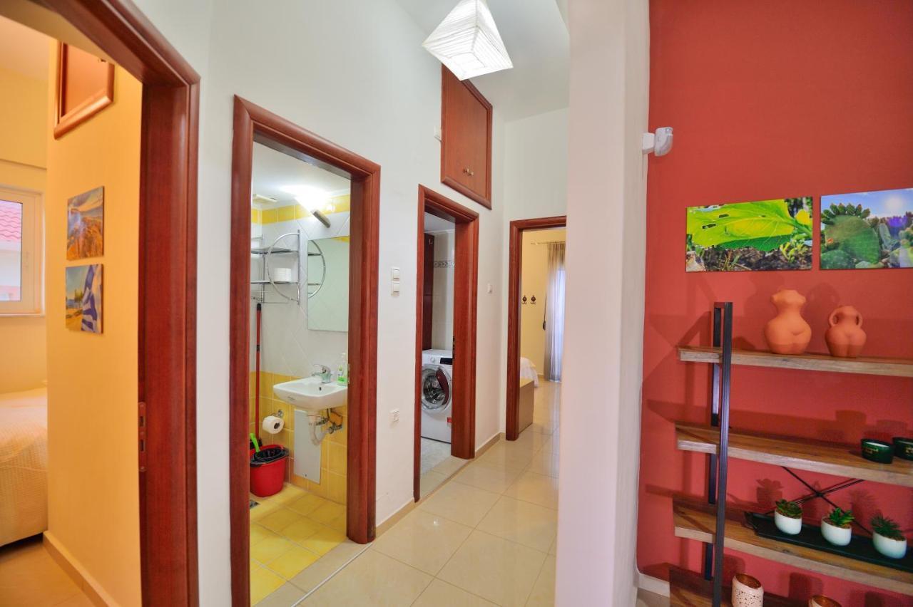 Mpoulakis Apt 98 Kíssamos Exteriör bild