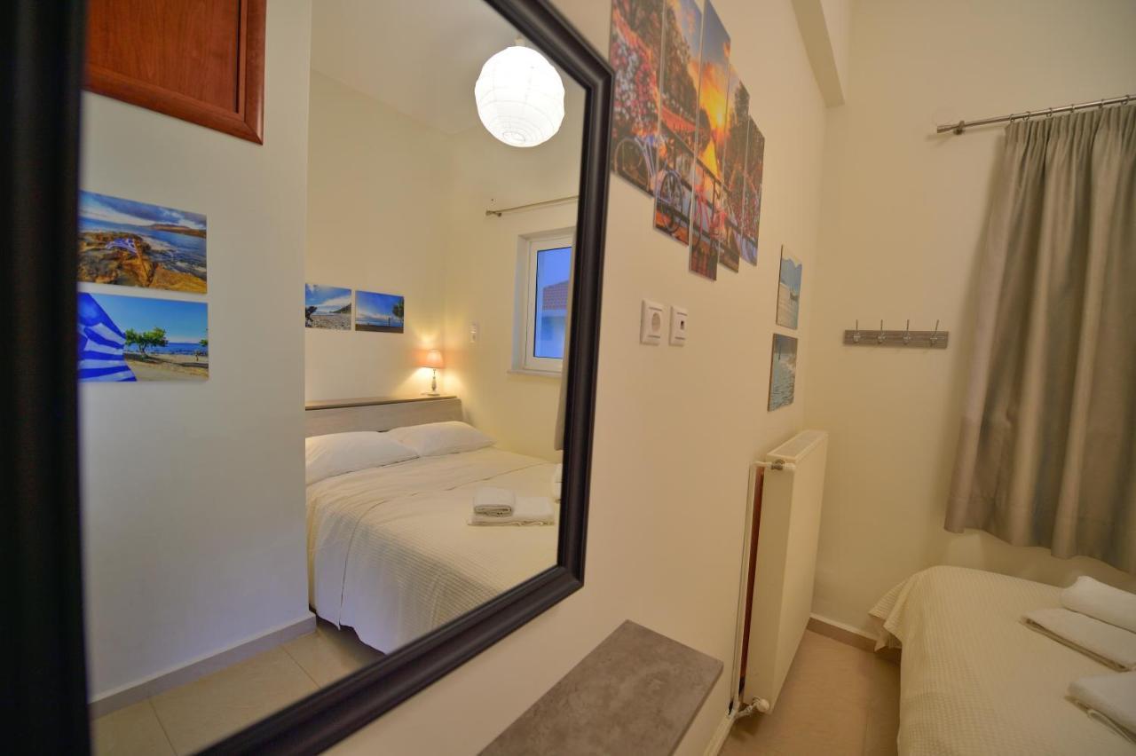 Mpoulakis Apt 98 Kíssamos Exteriör bild