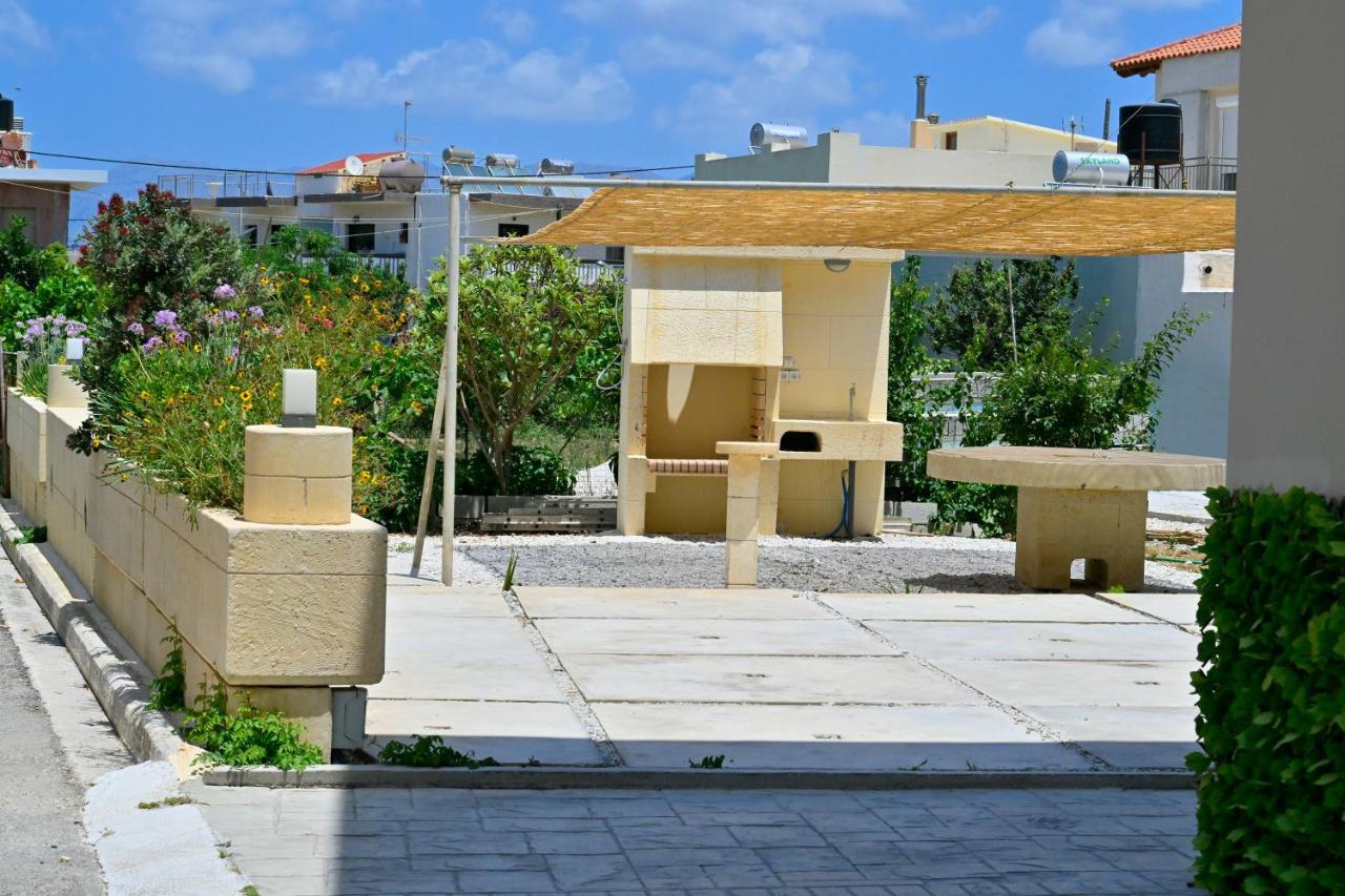 Mpoulakis Apt 98 Kíssamos Exteriör bild